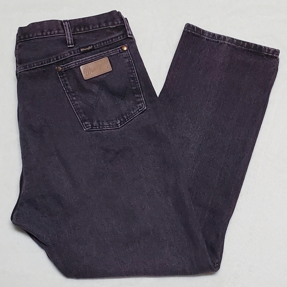 VINTAGE 1980s Wrangler Purple USA Made High Waisted Butt Hugging Jeans